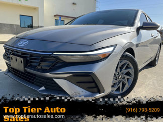 Used 2024 Hyundai Elantra SEL image 1