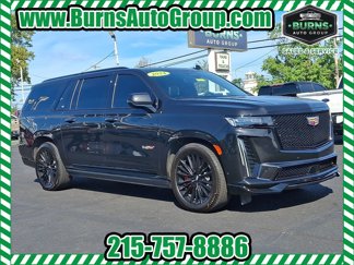 Used 2024 Cadillac Escalade ESV V image 1