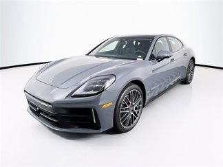 New 2025 Porsche Panamera 4 image 1