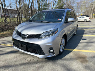 Used 2019 Toyota Sienna SE Premium image 1