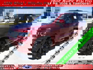 Used 2022 Jeep Grand Cherokee Laredo X image 1