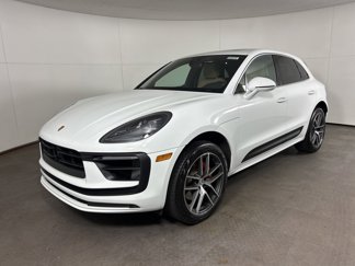Certified 2023 Porsche Macan S image 1