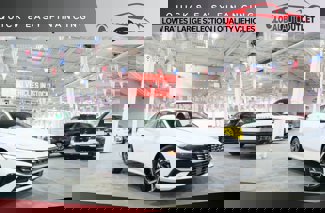 Used 2025 Hyundai Elantra SEL image 1