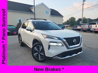 Used 2021 Nissan Rogue Platinum image 1