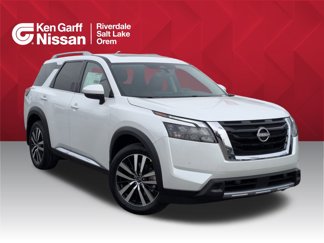 New 2025 Nissan Pathfinder Platinum image 1