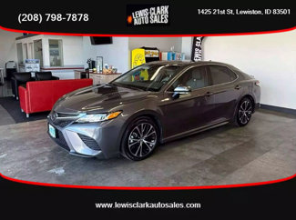 Used 2019 Toyota Camry SE image 1