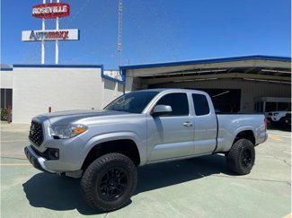 Used 2023 Toyota Tacoma SR image 1