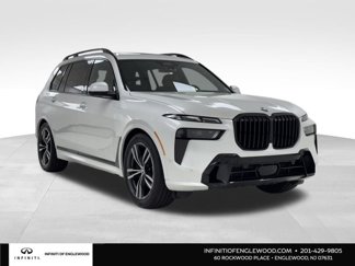 Used 2023 BMW X7 xDrive40i w/ M Sport Package image 1