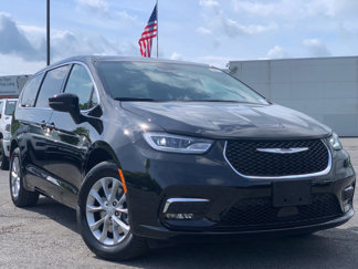 New 2025 Chrysler Pacifica Select image 1