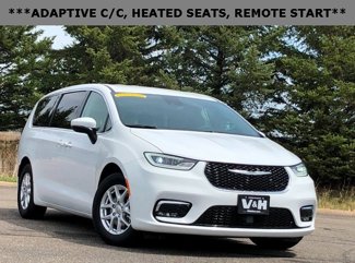 Used 2023 Chrysler Pacifica Touring-L image 1