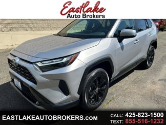 Used 2022 Toyota RAV4 SE image 1