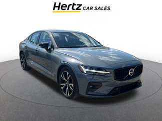 Used 2024 Volvo S60 B5 Core image 1