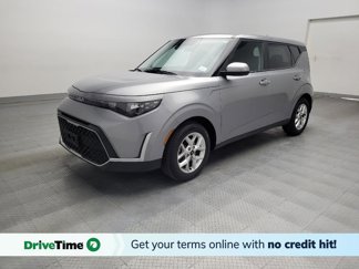 Used 2023 Kia Soul LX w/ LX Technology Package image 1