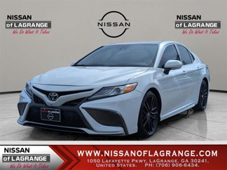 Used 2022 Toyota Camry XSE image 1