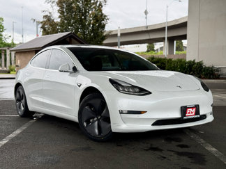 Used 2019 Tesla Model 3 Standard Range Plus image 1
