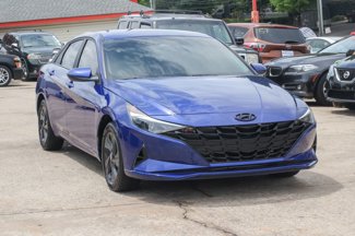 Used 2023 Hyundai Elantra Blue image 1
