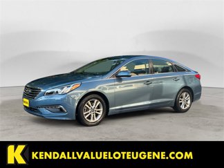 Used 2015 Hyundai Sonata SE image 1