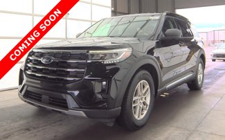 Used 2025 Ford Explorer Active w/ Active Comfort Package image 1