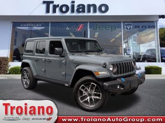 Used 2024 Jeep Wrangler Sport S w/ Convenience Group image 1