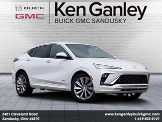 New 2025 Buick Envista Avenir image 1