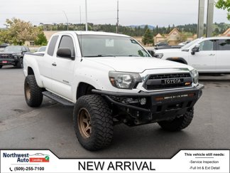 Used 2015 Toyota Tacoma 4x4 Access Cab V6 image 1