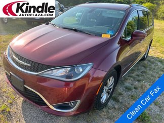 Used 2018 Chrysler Pacifica Touring-L image 1