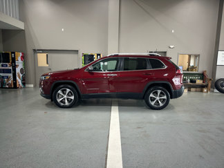 Used 2019 Jeep Cherokee Limited image 1
