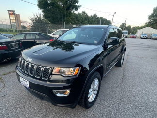 Used 2017 Jeep Grand Cherokee Laredo w/ Quick Order Package 23E image 1