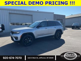 New 2025 Jeep Grand Cherokee Limited w/ Luxury Tech Group II image 1