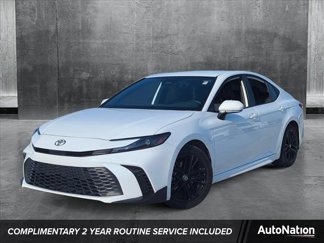 Certified 2025 Toyota Camry SE image 1
