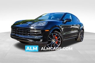 Used 2024 Porsche Cayenne S image 1