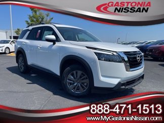 New 2025 Nissan Pathfinder SV image 1