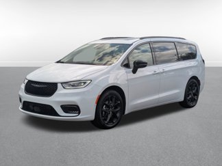 New 2025 Chrysler Pacifica Limited image 1