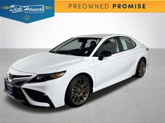 Used 2024 Toyota Camry SE image 1