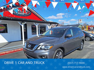 Used 2020 Nissan Pathfinder SV image 1