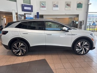 New 2025 Volkswagen ID.4 Pro S Plus image 1
