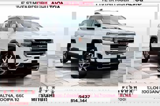 Used 2023 GMC Acadia SLT image 1