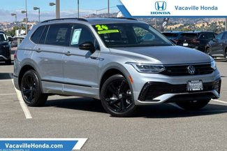 Used 2024 Volkswagen Tiguan SE R-Line image 1