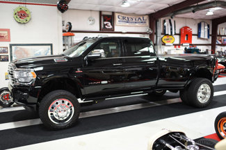 Used 2022 RAM 3500 Limited image 1