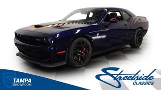 Used 2015 Dodge Challenger SRT Hellcat image 1
