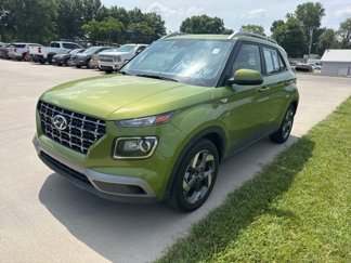 Used 2023 Hyundai Venue SEL image 1