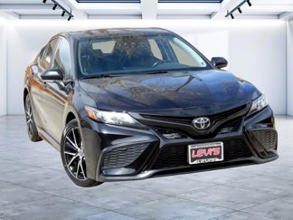 Used 2022 Toyota Camry SE image 1