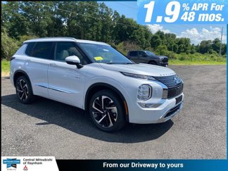 New 2025 Mitsubishi Outlander 4WD Plug-In Hybrid image 1