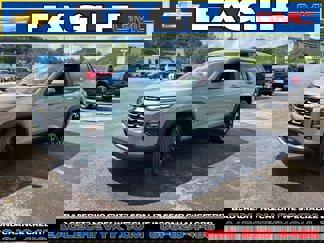New 2026 Chevrolet Equinox LT w/ Convenience Package II image 1