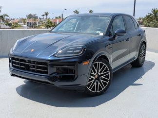 New 2025 Porsche Cayenne E-Hybrid image 1