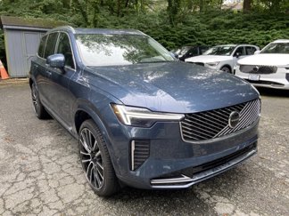 New 2025 Volvo XC90 B5 Plus image 1