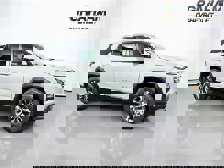 New 2026 Chevrolet Equinox LT image 1