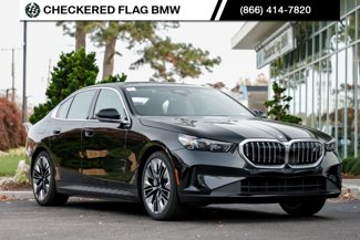 New 2025 BMW i5 eDrive40i w/ Premium Package image 1