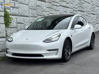 Used 2018 Tesla Model 3 Long Range image 1
