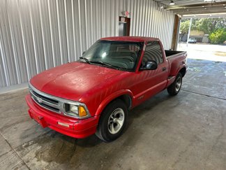Used 1996 Chevrolet S10 Pickup 2WD Regular Cab image 1
